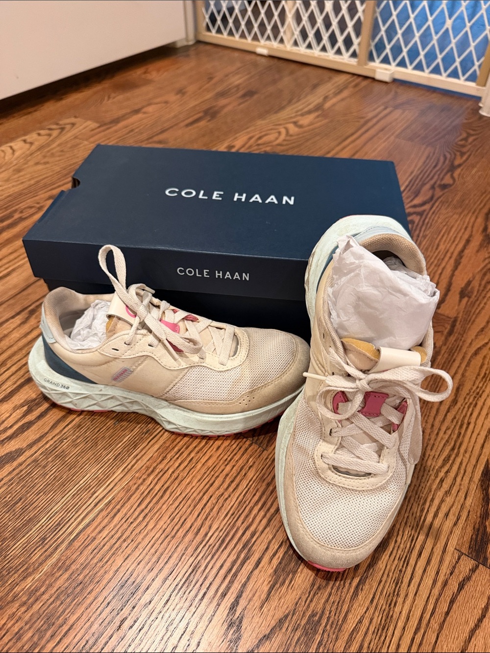 Cole Haan Women's Zerogrand All Day Runner Shoes Size 7.5 Ivory/Morccan Blue